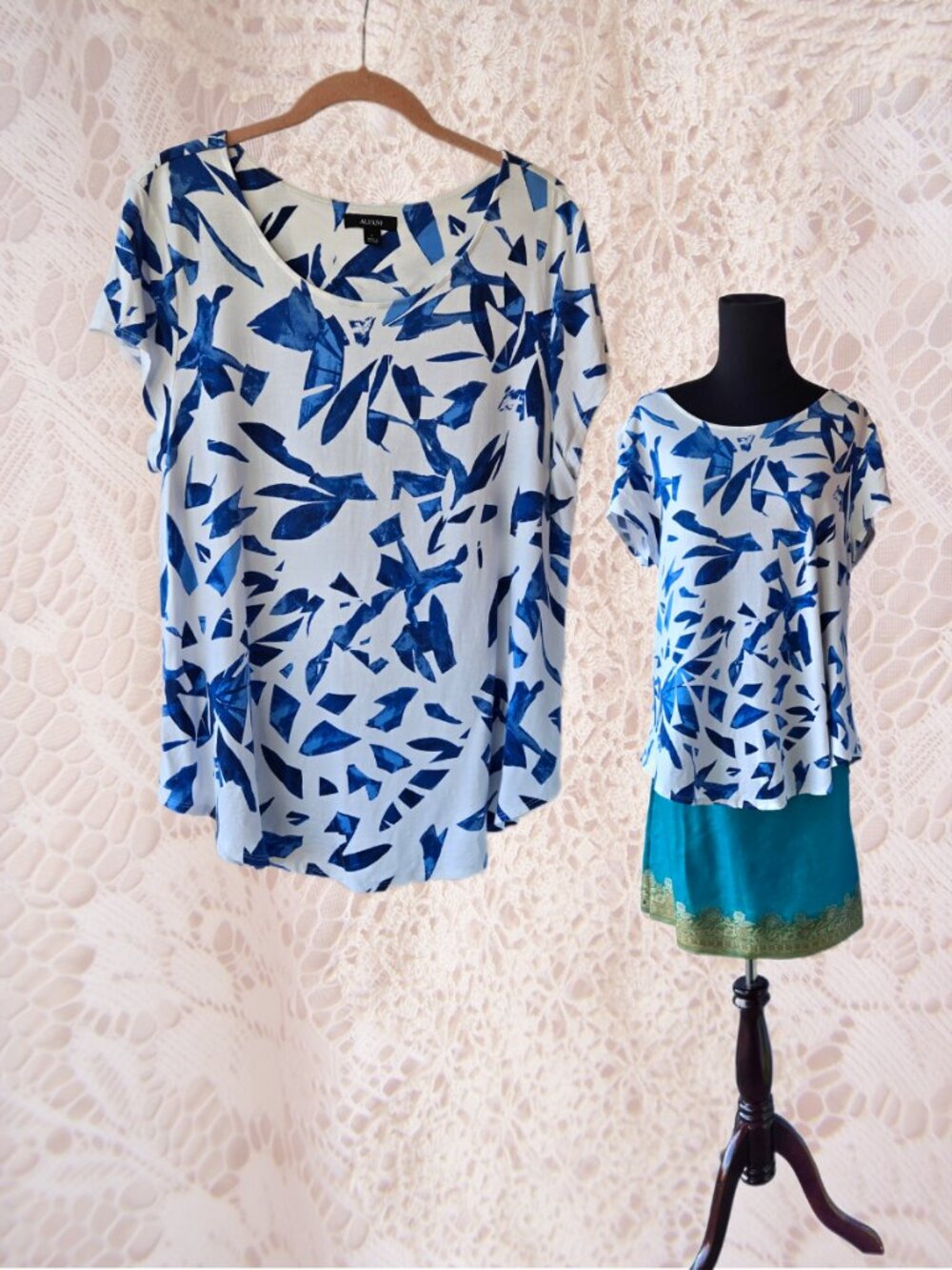 Alfani Contemporary Blue & White Blouse Short Sleeve Relaxed Fit Modern Romantic